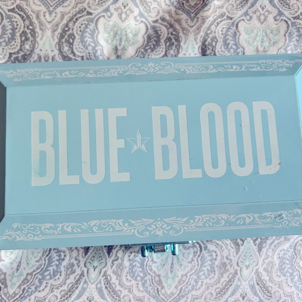 Jeffrey Star Blue Blood Eyeshadow Palette